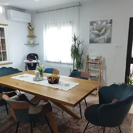 Mia Apartment *
